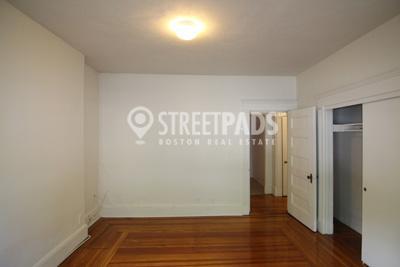Building Photo - 1 bedroom in Brookline MA 02446