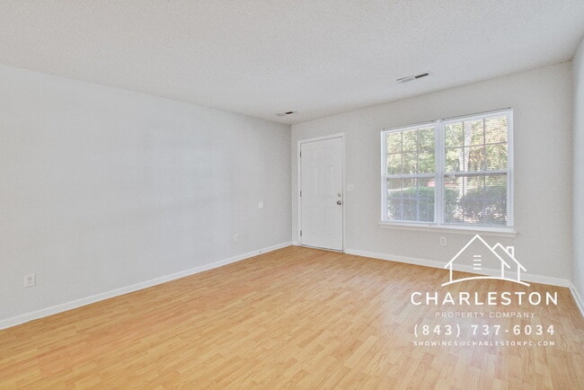 Building Photo - 230 Darcy Ave