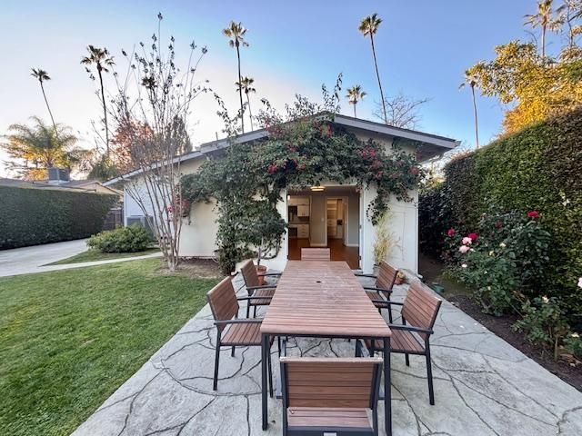 Building Photo - 1900 Lundy Ave