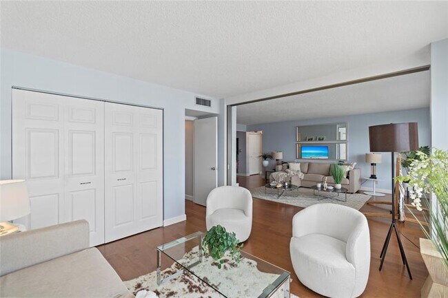 Building Photo - 3500 Galt Ocean Dr