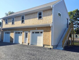 Building Photo - 32 Buckwood Dr