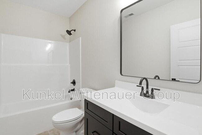 Building Photo - 837 Bushwood Way