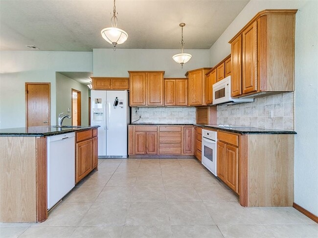 Building Photo - 7317 Louisburg Dr
