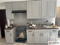 Building Photo - 361 Prospect St