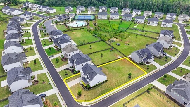 Building Photo - 3695 Andover St