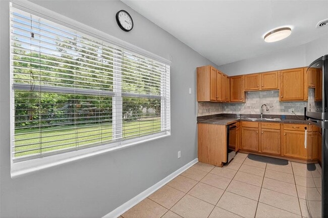 Building Photo - 3015 Tampico Dr