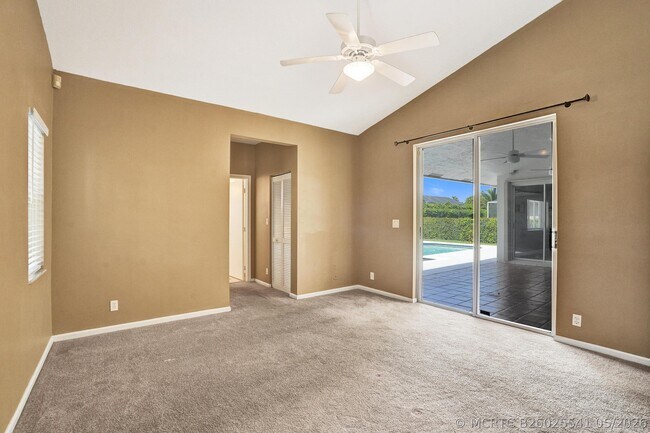 Building Photo - 10304 NW 50th Ct