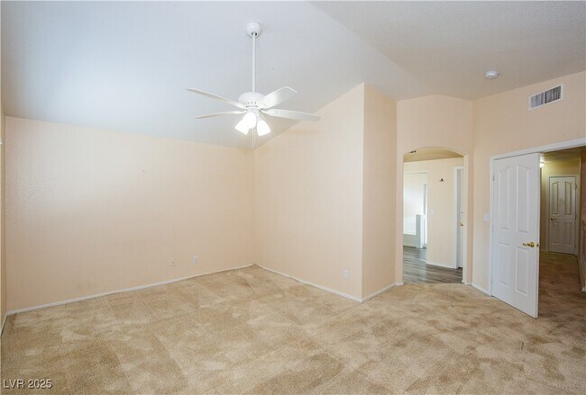 Building Photo - 7820 Paper Flower Ct