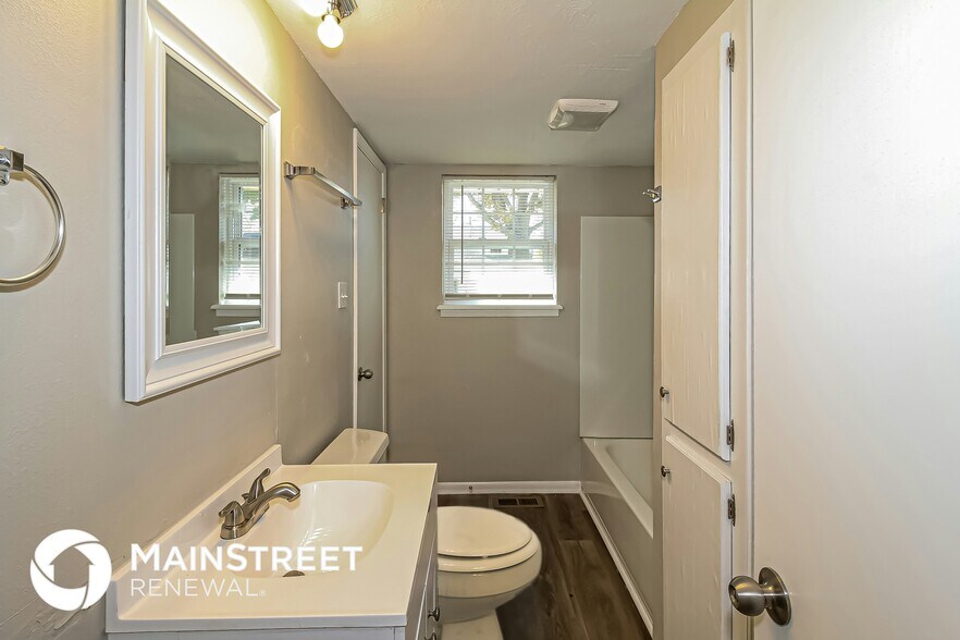 Building Photo - 4813 Michael Dr