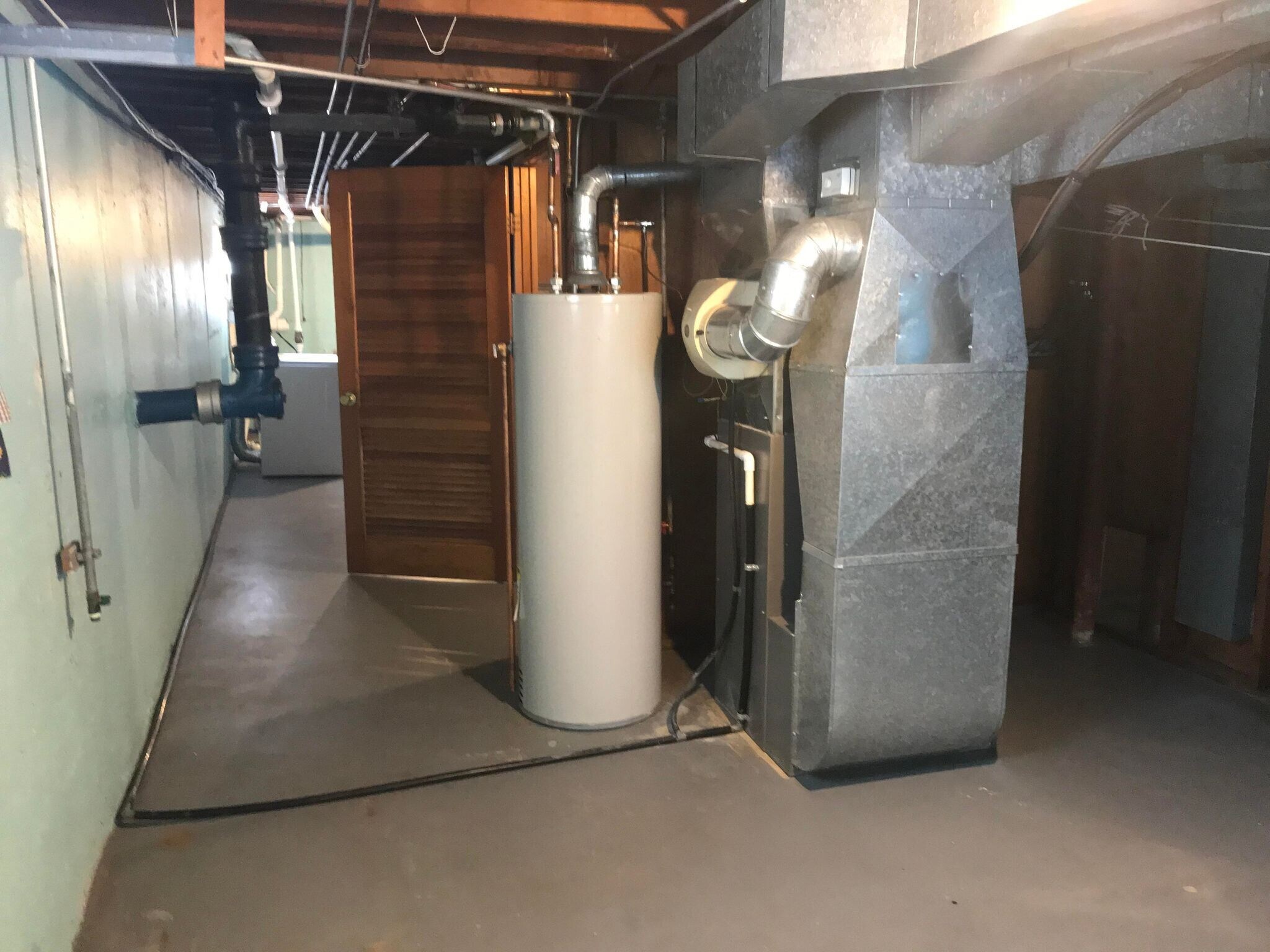 Building Photo - 782 N Van Auken St