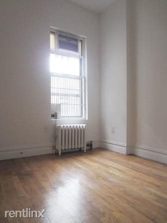 Building Photo - 35 Bedford St