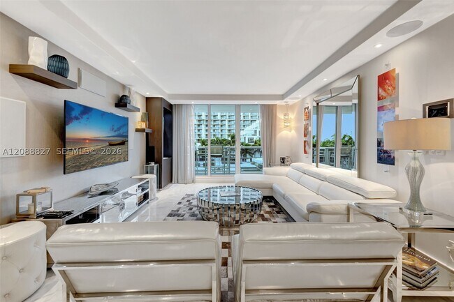 Building Photo - 2301 Collins Ave