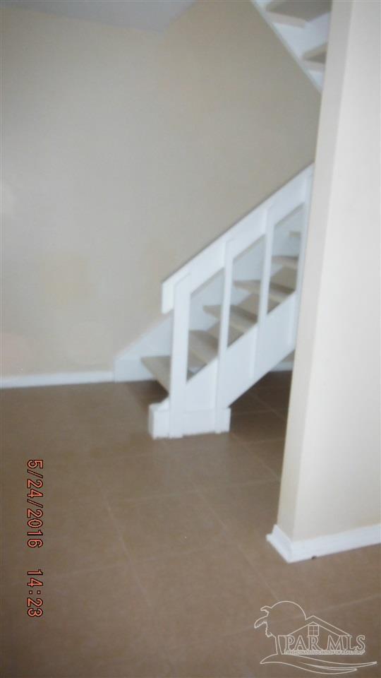 Building Photo - 2361 Sugartree Ct