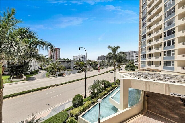 Building Photo - 3180 S Ocean Dr