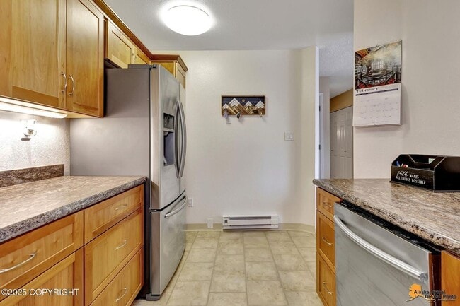 Building Photo - 2bd, 1.5b | Downtown Living With Spectacular Views!