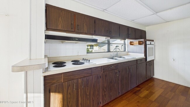 Building Photo - 106 Sunrise Ave