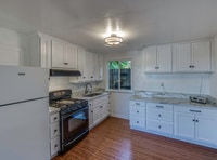 Building Photo - 5246 Almont St