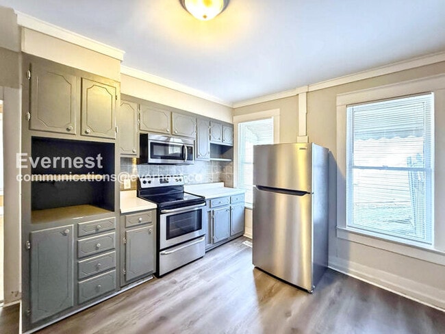 Building Photo - 50% OFF THE First FULL MONTH’S RENT! Limited Time Special Offer - Split your security deposit pay...