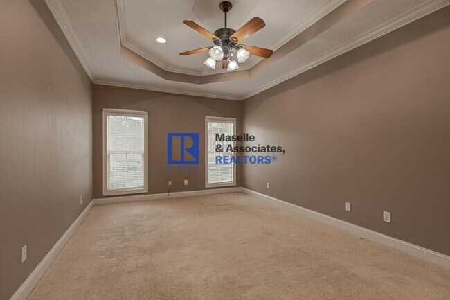 Building Photo - 403 Evian Way