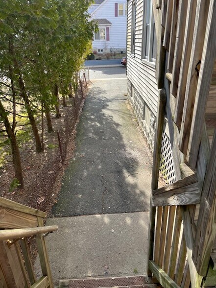 Building Photo - 49 Highland Ave