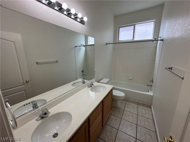Building Photo - 3008 Teal Beach Ct