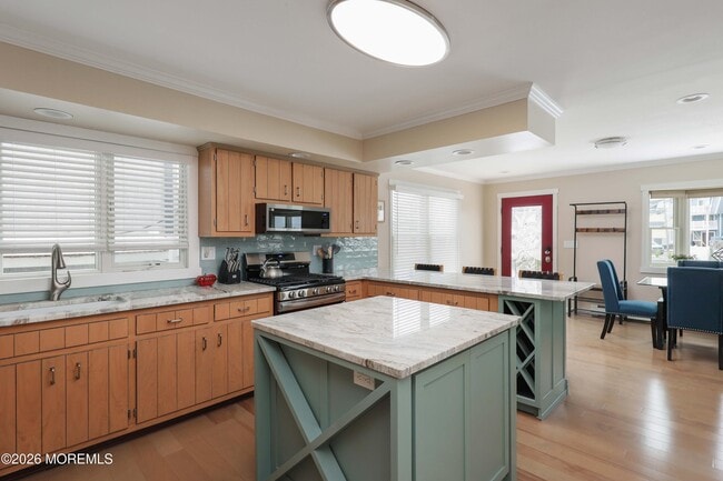 Building Photo - 447 Tunney Ave