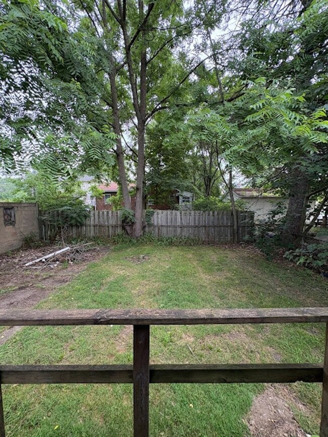 Building Photo - 2 Bedroom 1 Bathroom Home for Rent!