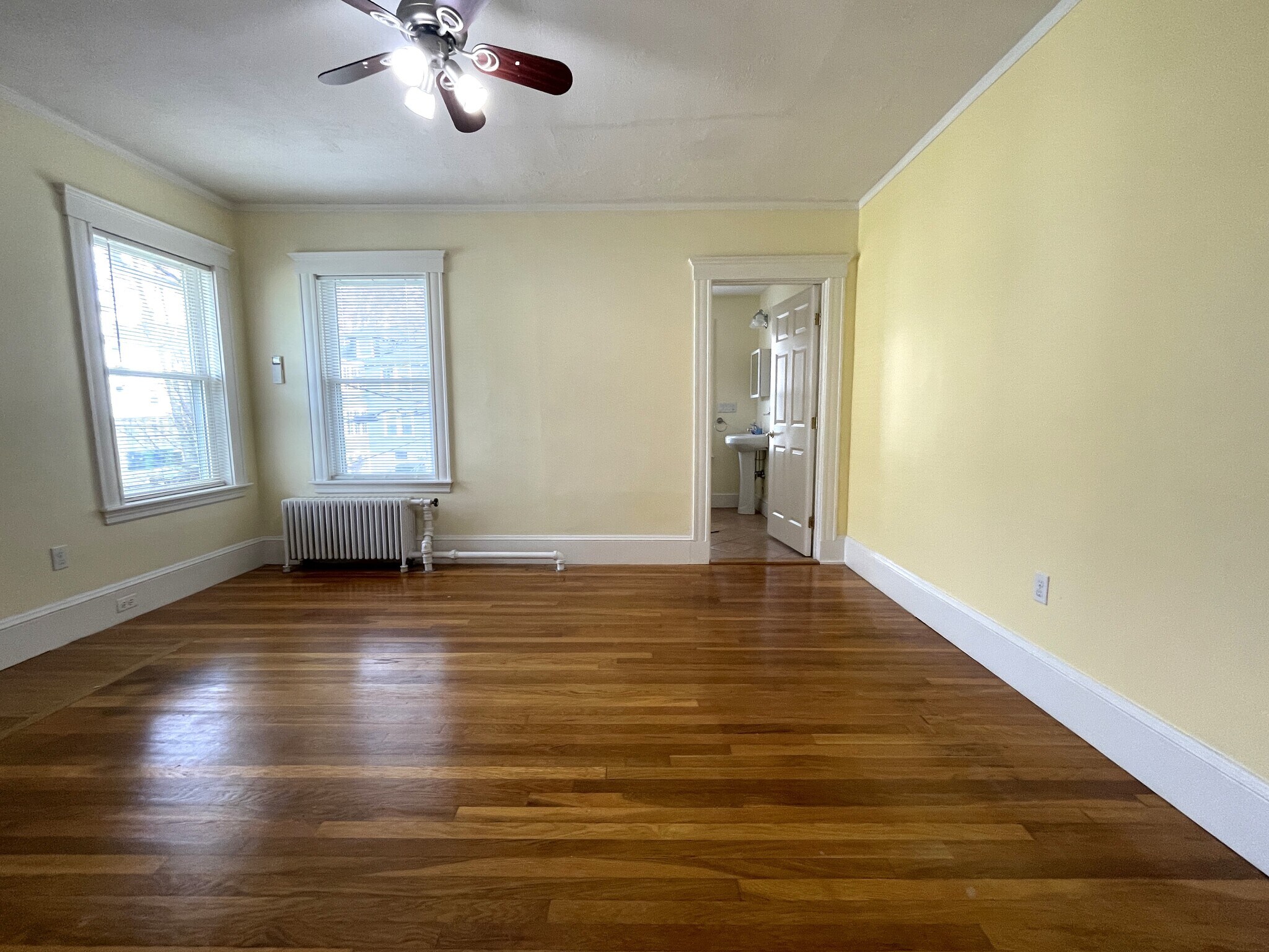 Building Photo - 15 Westbourne Rd