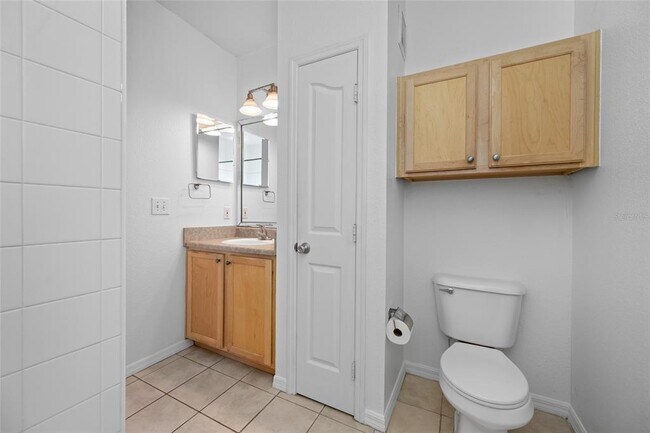 Building Photo - 5000 Culbreath Key Way