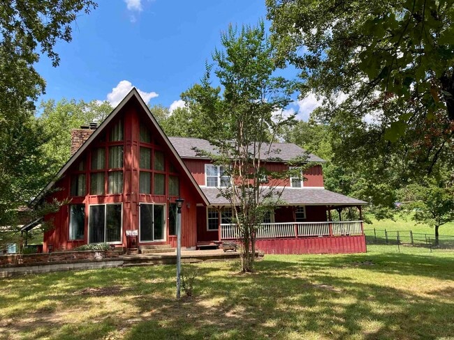 Building Photo - 116 Pineapple Dr
