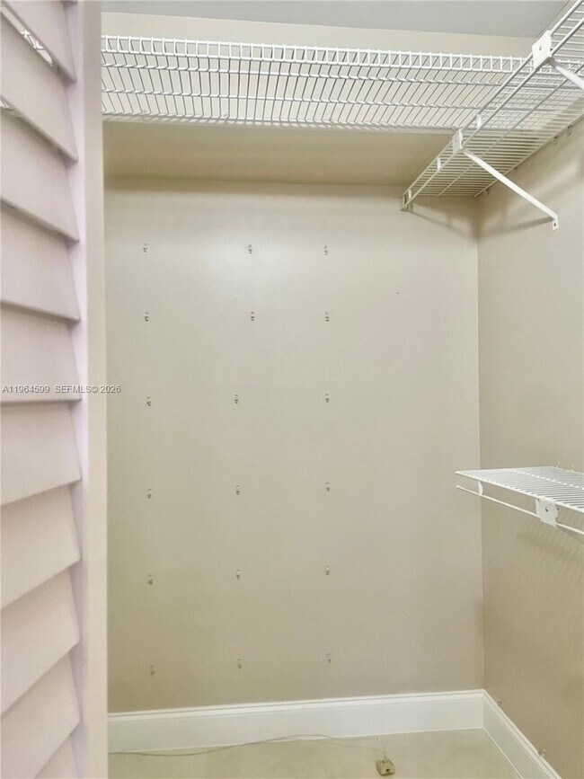 Building Photo - 1251 SW 125th Ave