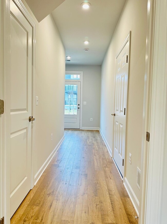 Building Photo - 3223 Horizon Rd