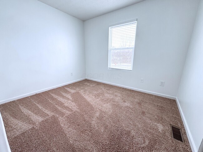 Building Photo - 7257 Reynolds Crossing Dr