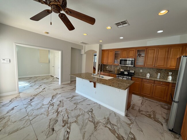 Building Photo - A Large and Spacious Home in Port Hueneme