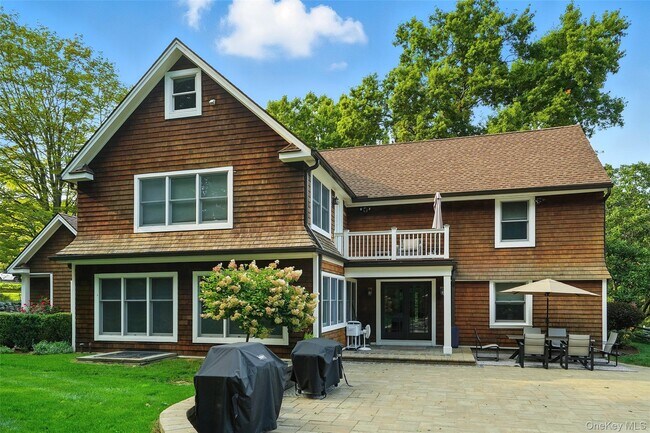 Building Photo - 548 Anderson Hill Rd