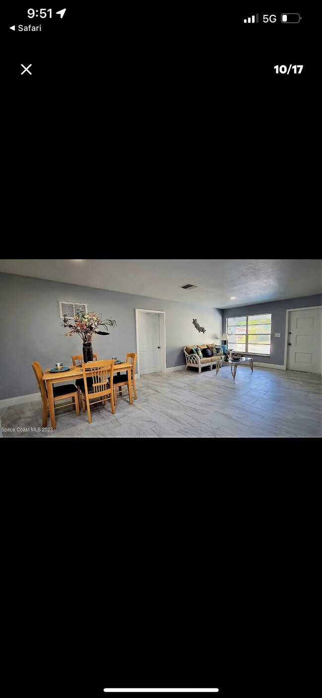 Building Photo - 2223 Smathers Cir S