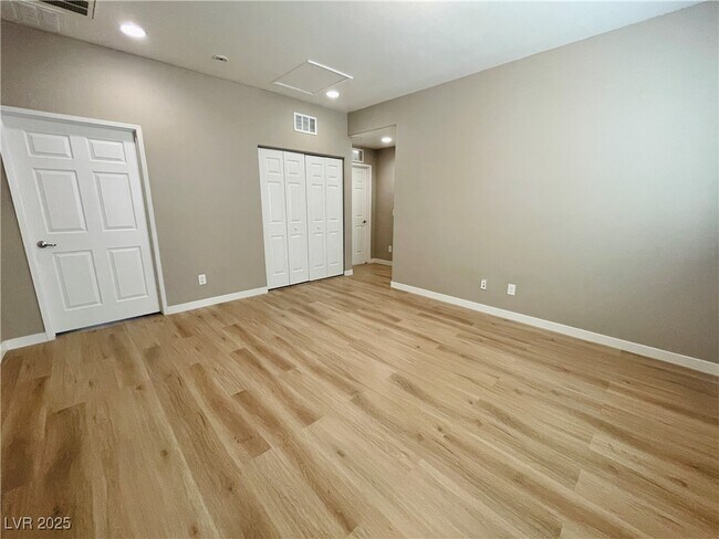 Building Photo - 5358 Panaca Spring St