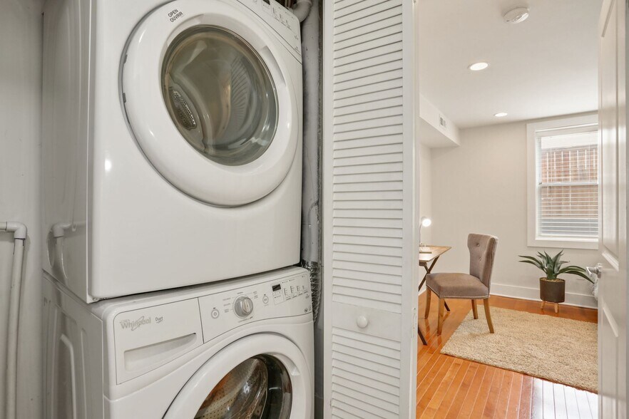 Building Photo - 43 Hanover Pl NW