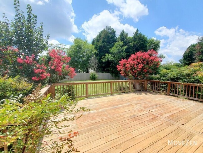 Building Photo - 5307 Pondfield Dr