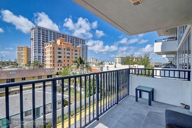 Building Photo - 525 N Ocean Blvd