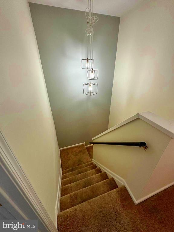 Building Photo - 7943 Timarand Ct