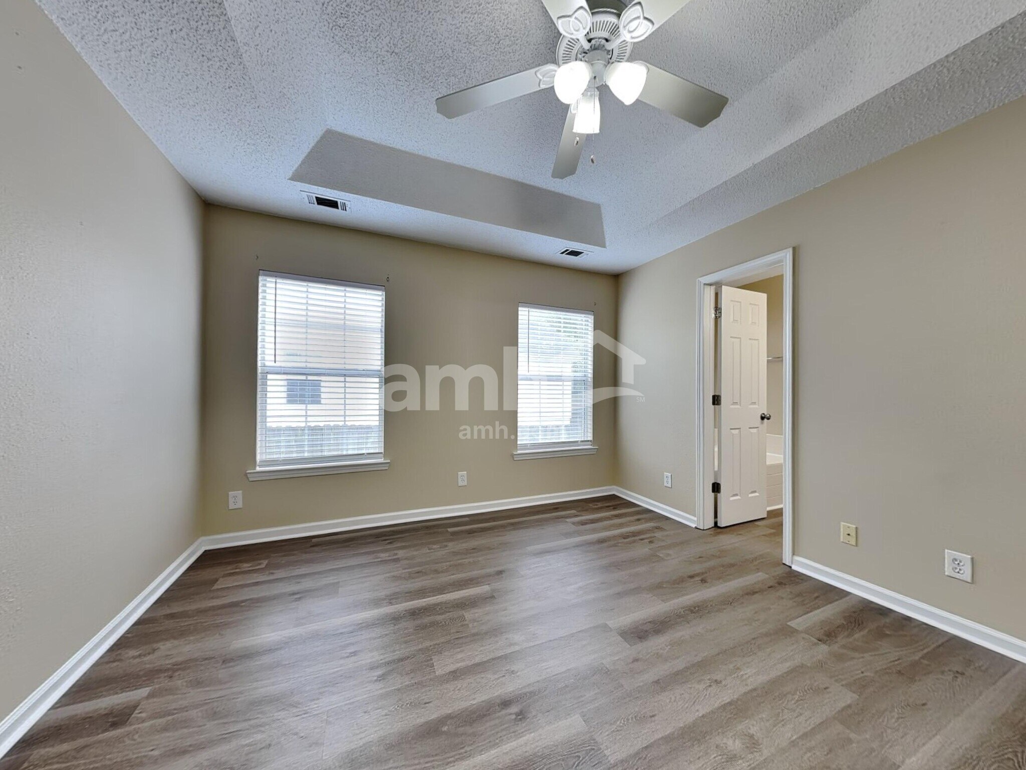 Building Photo - 109 Rivermarsh Dr