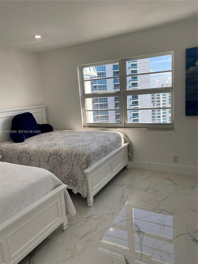 Building Photo - 1500 S Ocean Blvd