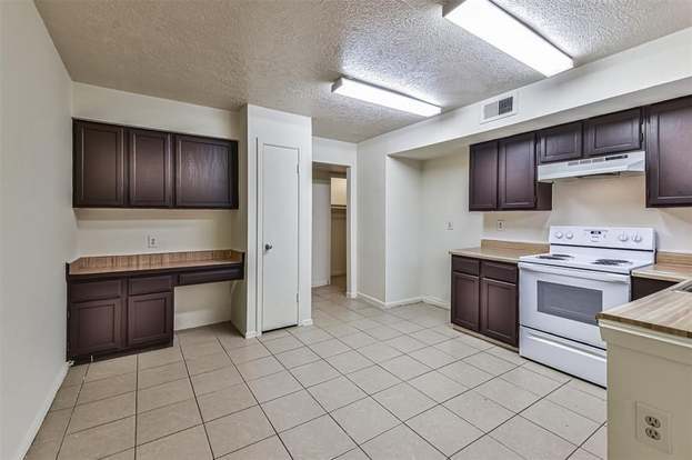 Building Photo - 19311 Lazy Valley Dr