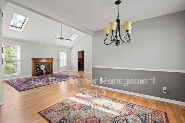 Building Photo - 1239 Cornwallis Dr