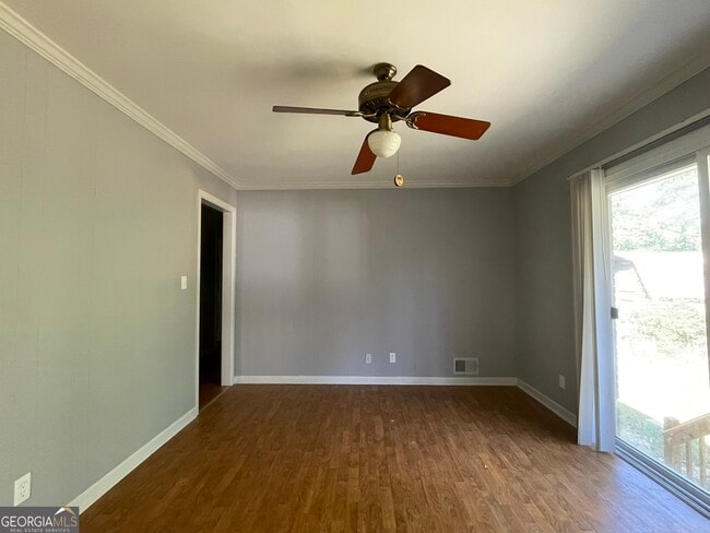 Building Photo - 2352 Arrow Cir