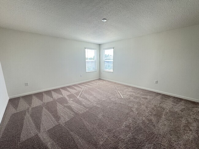 Building Photo - 3820 Elk Blf Rd