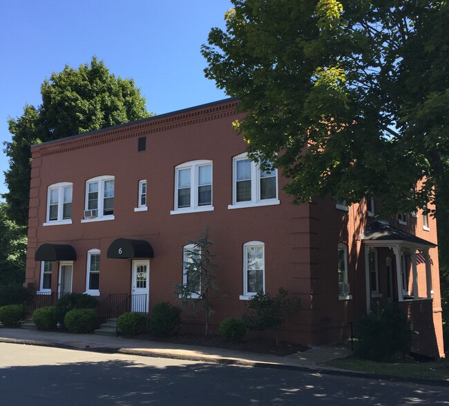 Primary Photo - 6 Bradley St