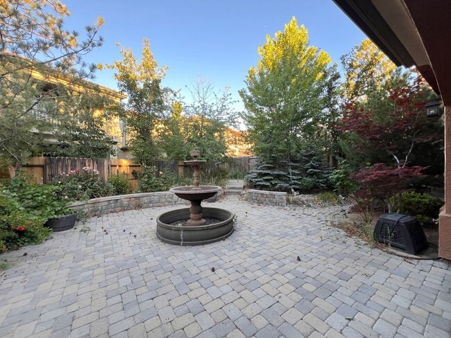 Building Photo - Large Home located in the Gated Community of Dorado in S. Reno