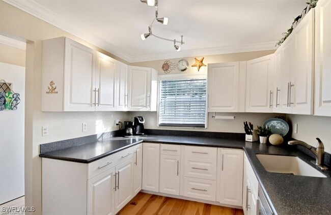 Building Photo - 8780 Lueck Ln